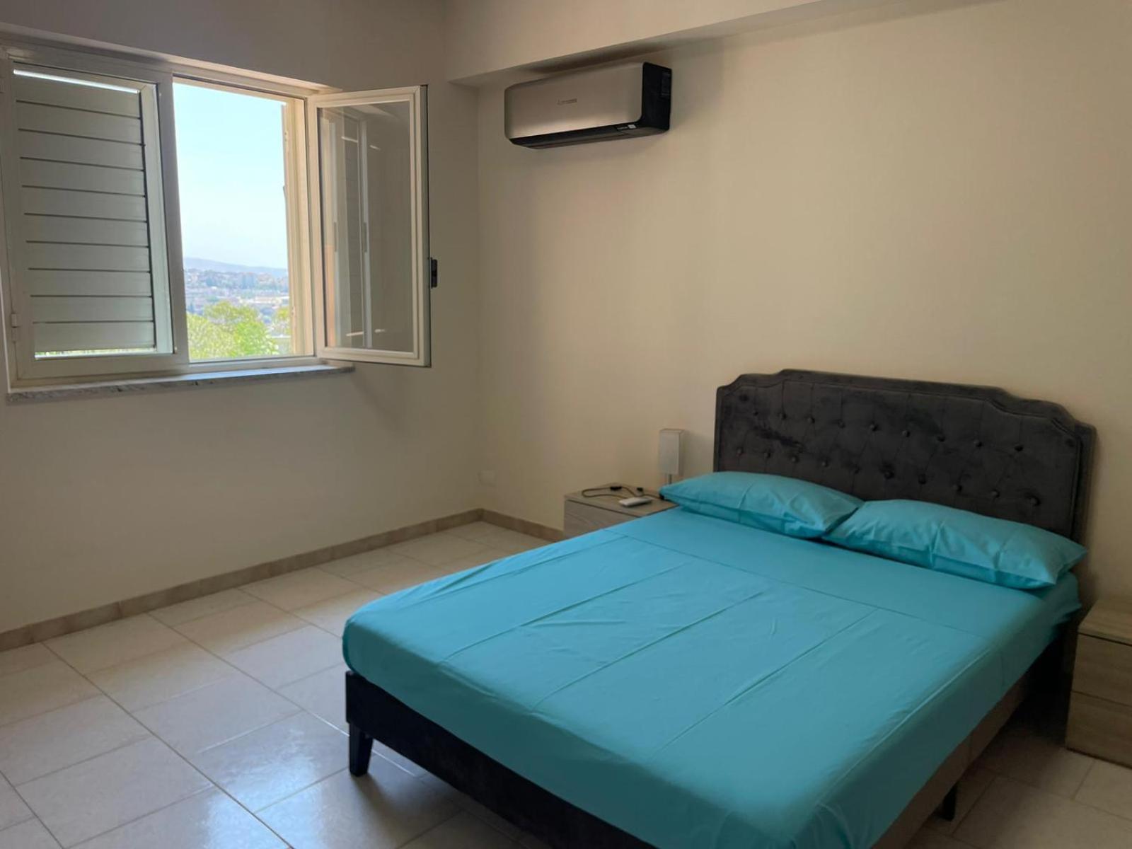 Fondo Versace Reggio di Calabria Buitenkant foto